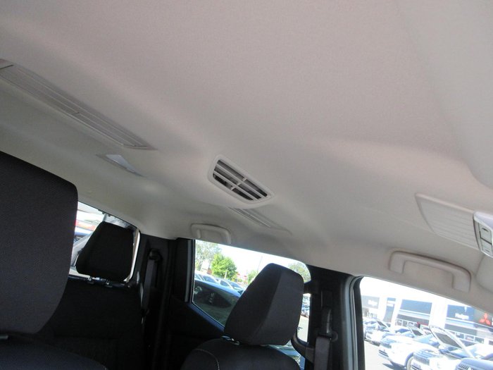 2026 Nissan Navara ST