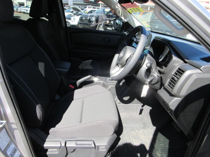 2026 Nissan Navara ST