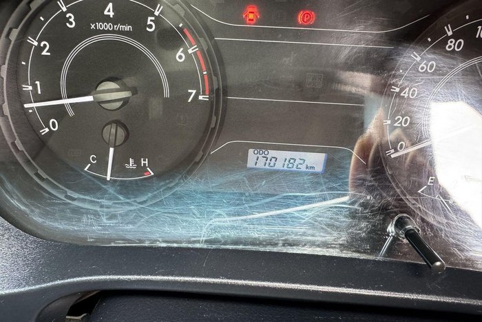 2016 Toyota Hilux Workmate TGN121R 4x2 Glacier White