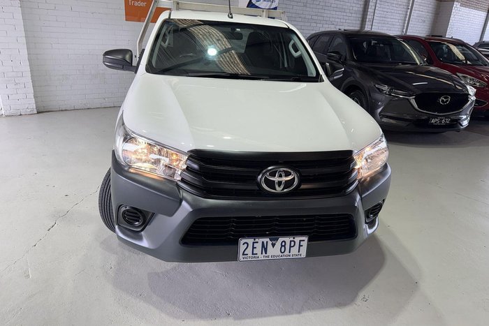 2016 Toyota Hilux Workmate TGN121R 4x2 Glacier White