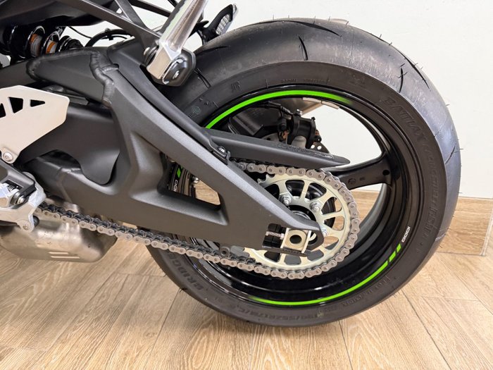 2025 Kawasaki 2025 Kawasaki 1000CC NINJA ZX-10R SPORTS GREEN