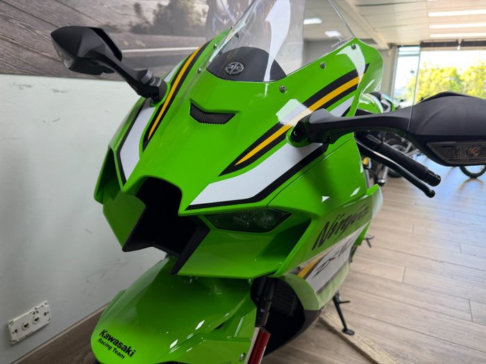 2025 Kawasaki 2025 Kawasaki 1000CC NINJA ZX-10R SPORTS GREEN