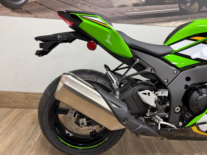 2025 Kawasaki 2025 Kawasaki 1000CC NINJA ZX-10R SPORTS GREEN