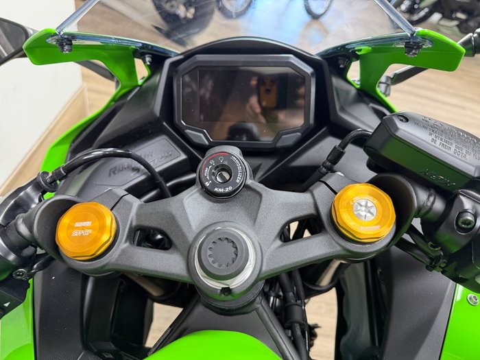 2026 Kawasaki NINJA 400 ZX-4RR KRT GREEN