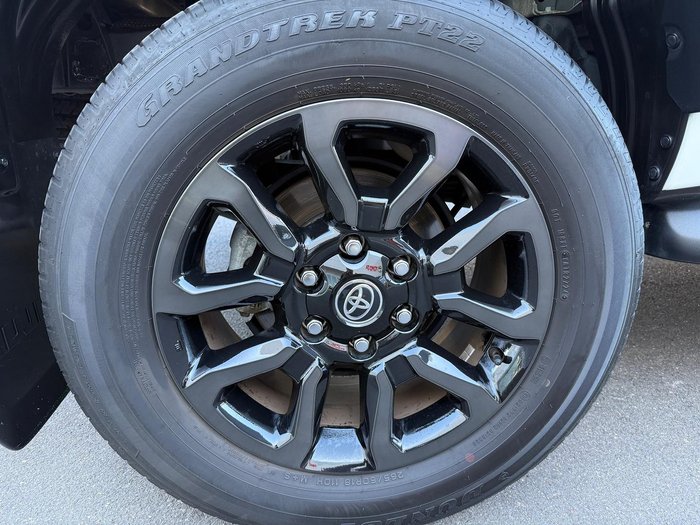 2024 Toyota Hilux Rogue 48V