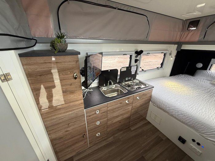 2024 HARD KORR CAMPERS HKC15H