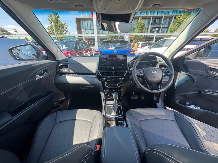 2025 Mahindra XUV3XO AX7L