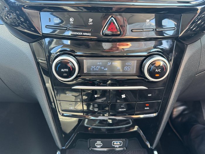 2025 Mahindra XUV3XO AX7L