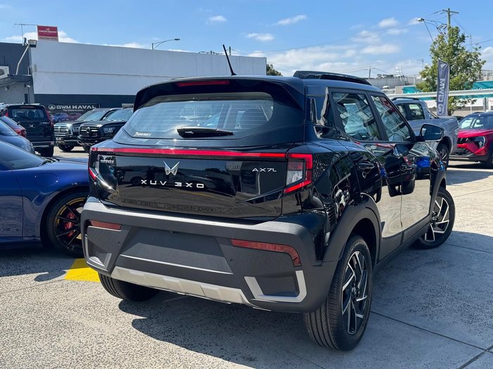 2025 Mahindra XUV3XO AX7L