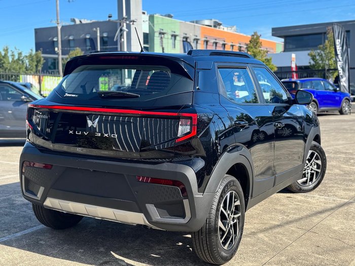 2025 Mahindra XUV3XO AX5L