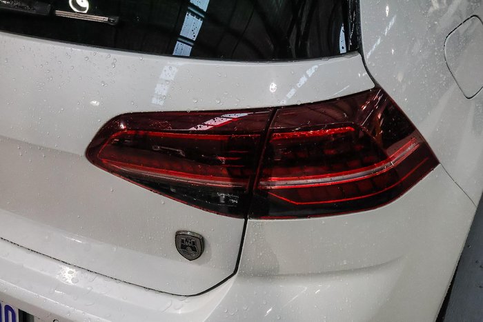 2017 Volkswagen Golf R Wolfsburg Edition