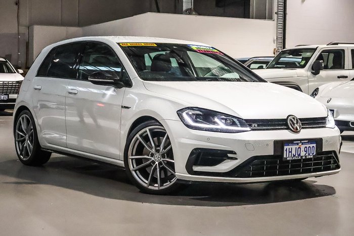 2017 Volkswagen Golf R Wolfsburg Edition