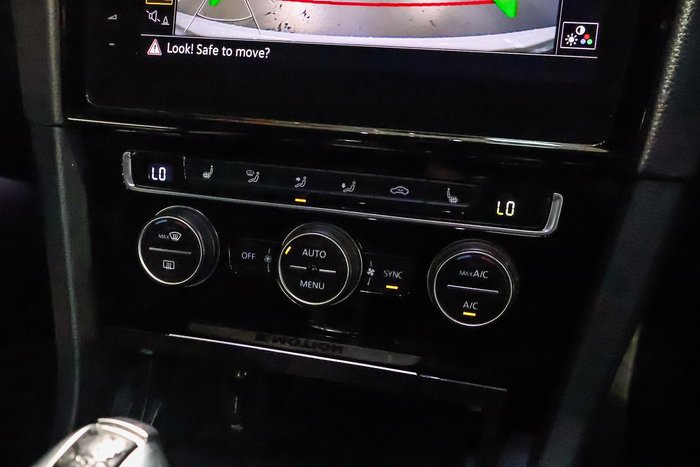 2017 Volkswagen Golf R Wolfsburg Edition