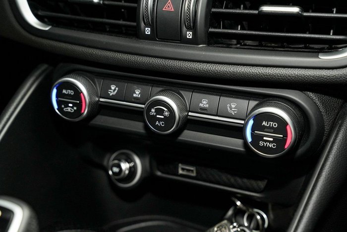 2024 Alfa Romeo Giulia Quadrifoglio