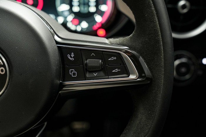 2024 Alfa Romeo Giulia Quadrifoglio