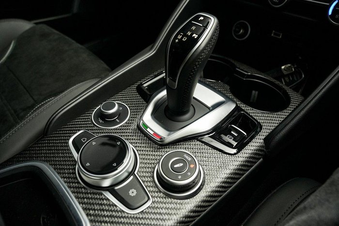 2024 Alfa Romeo Giulia Quadrifoglio