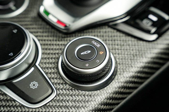 2024 Alfa Romeo Giulia Quadrifoglio