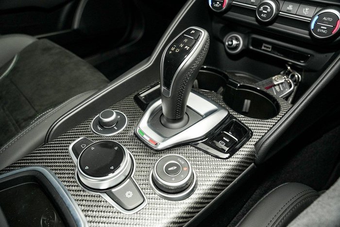 2024 Alfa Romeo Giulia Quadrifoglio