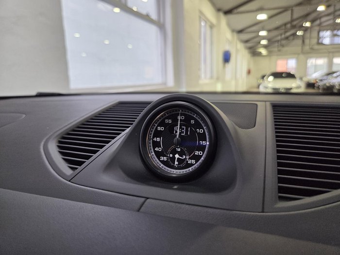 2023 Porsche Macan T