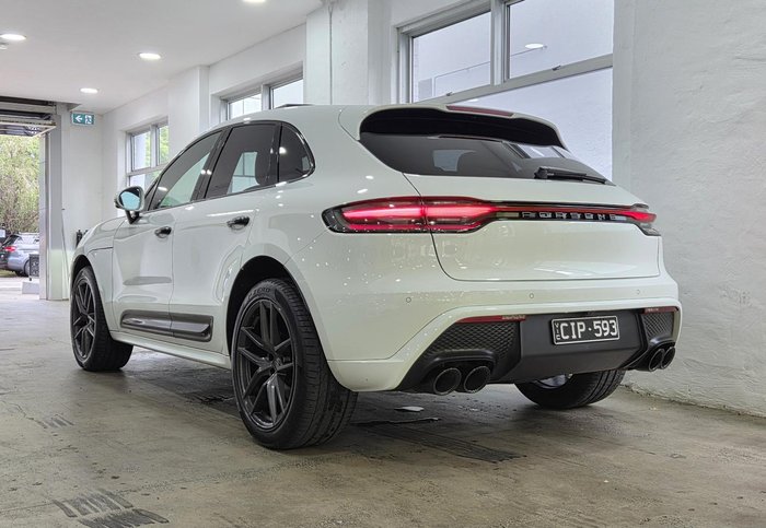 2023 Porsche Macan T