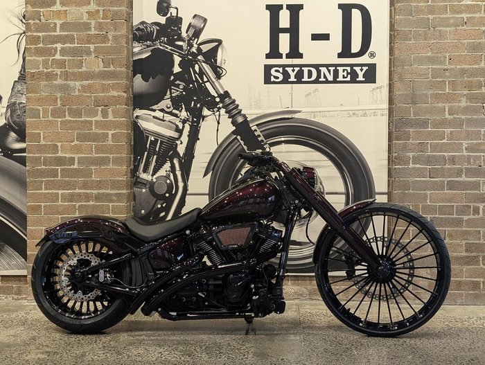 Harley-Davidson Breakout 117 (FXBR) Softail