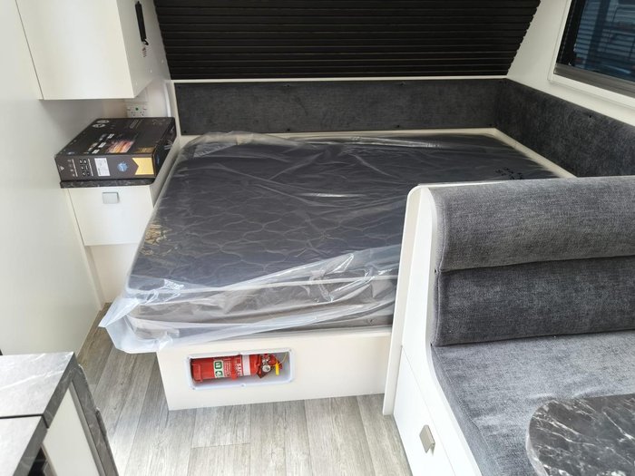 2026 New Age Caravans Road Owl 19 Ro19be Bunk