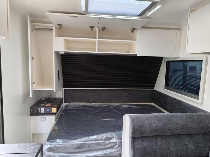 2026 New Age Caravans Road Owl 19 Ro19be Bunk