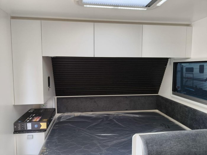 2026 New Age Caravans Road Owl 19 Ro19be Bunk