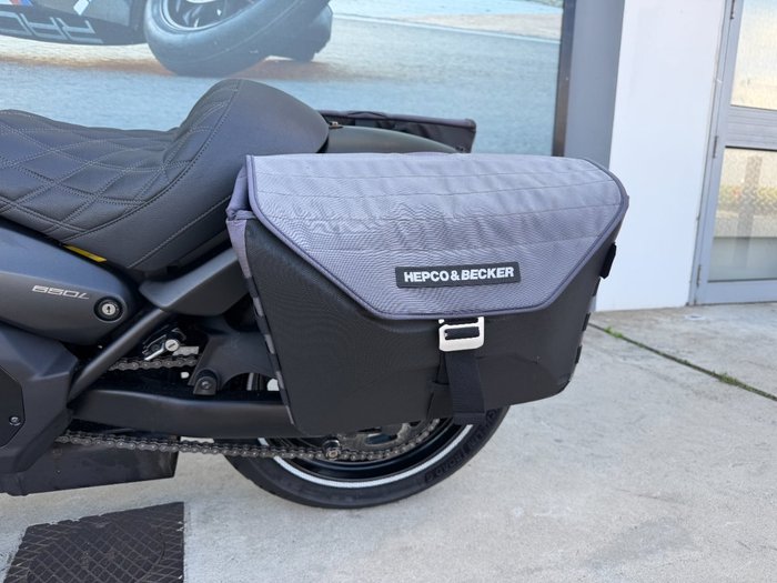 2023 Kawasaki VULCAN S Black