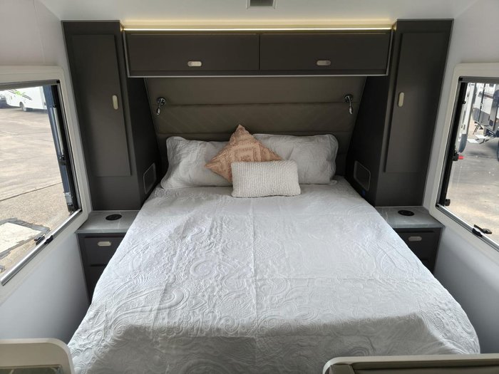 2026 JB Caravans Dirt Road Xtreme 21'6 Rear Door Club Lounge