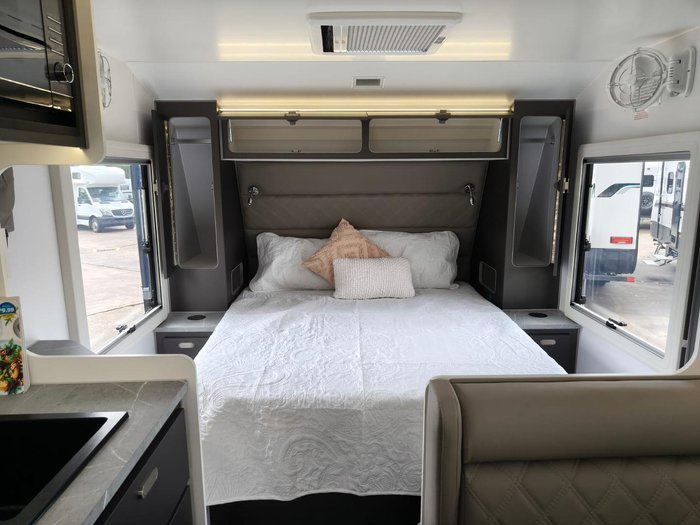 2026 JB Caravans Dirt Road Xtreme 21'6 Rear Door Club Lounge