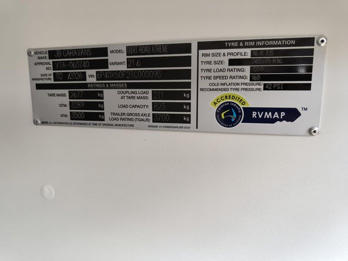 2026 JB Caravans Dirt Road Xtreme 21'6 Rear Door Club Lounge