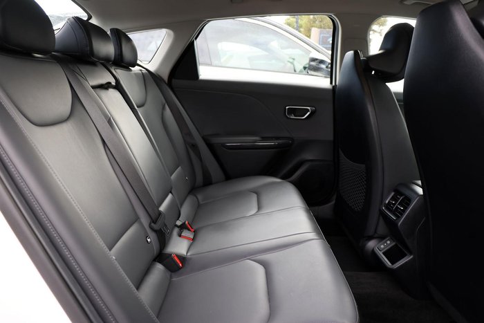2025 Kia K4 Sport