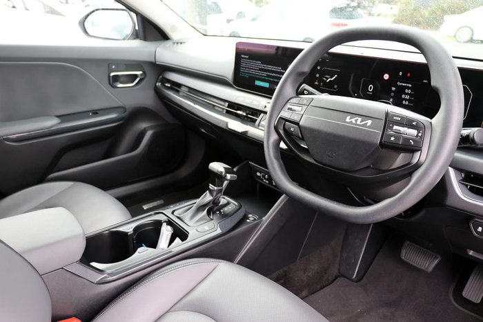 2025 Kia K4 Sport