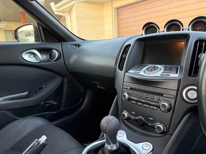 2011 Nissan 370Z Z34 MY11 Eau Rouge Red