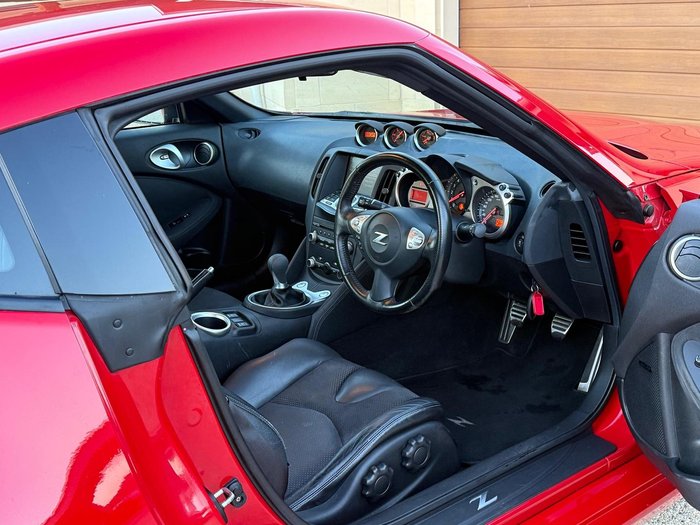 2011 Nissan 370Z Z34 MY11 Eau Rouge Red