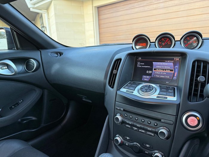 2011 Nissan 370Z Z34 MY11 Eau Rouge Red