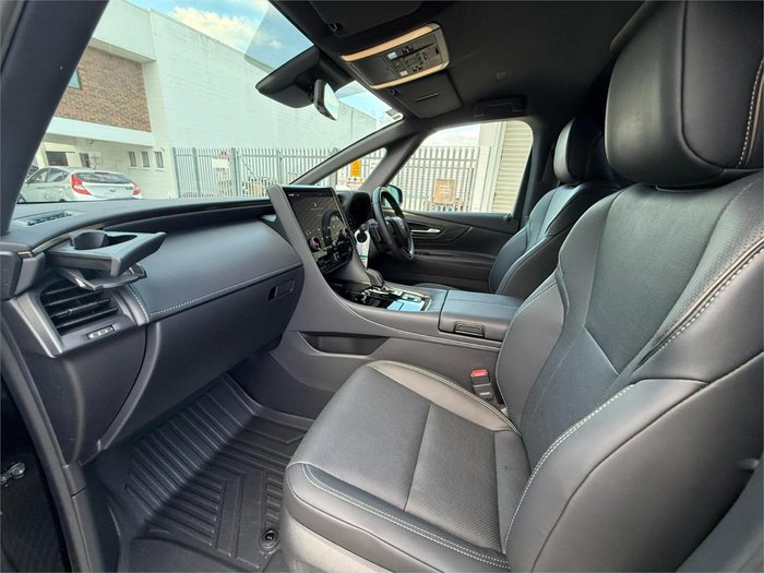 2025 Toyota Alphard Hybrid Z