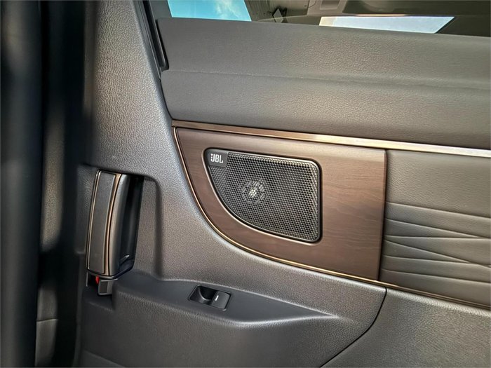 2025 Toyota Alphard Hybrid Z