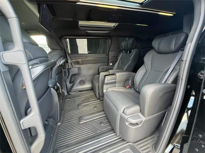 2025 Toyota Alphard Hybrid Z