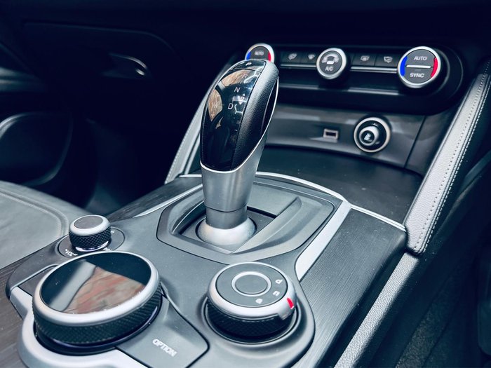 2017 Alfa Romeo Stelvio First Edition AWD Alfa Red