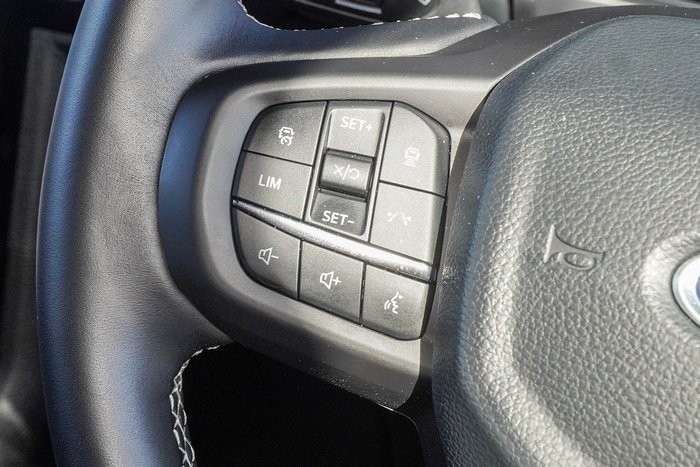 2025 Ford Everest Platinum