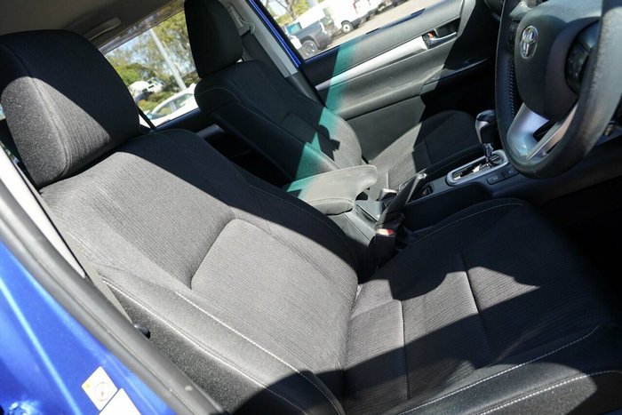 2016 Toyota Hilux SR5