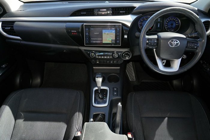 2016 Toyota Hilux SR5