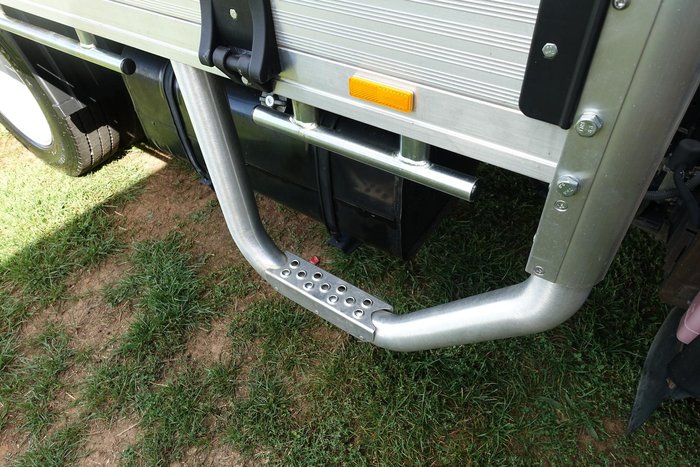 2001 Hino DUTRO Mono White