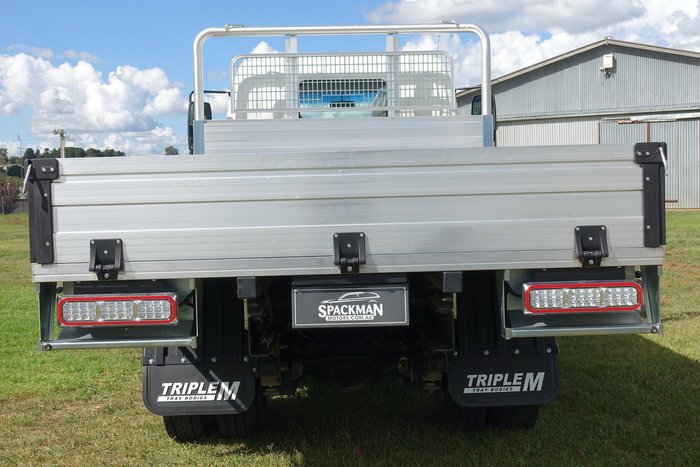 2001 Hino DUTRO Mono White