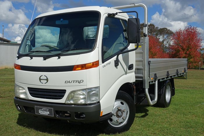 2001 Hino DUTRO Mono White