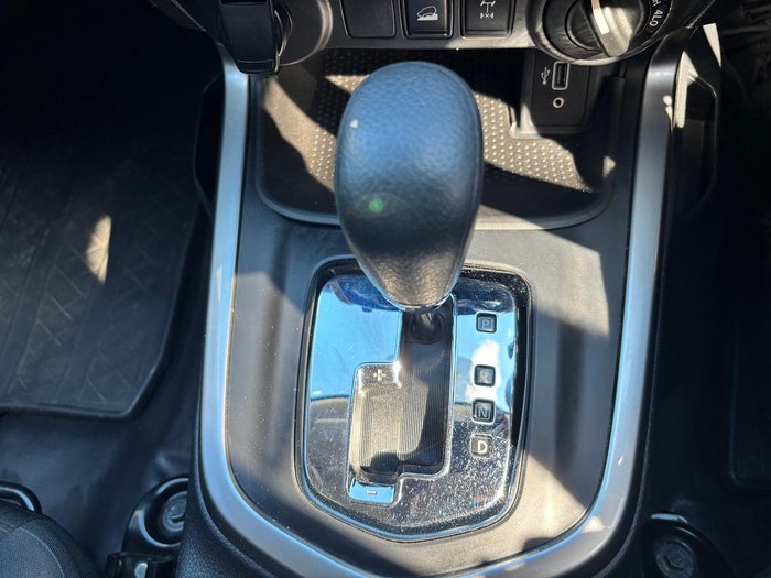 2021 Nissan Navara SL