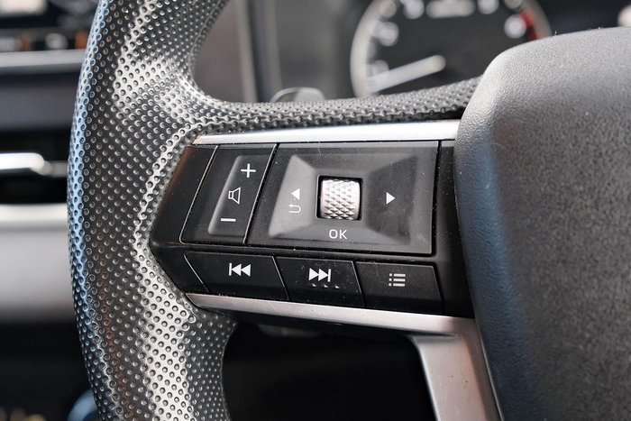 2024 Mitsubishi Outlander ES