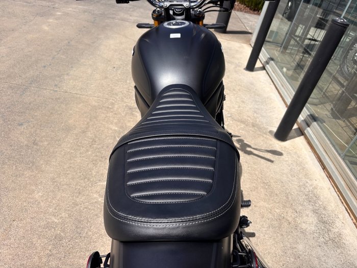 2025 Kawasaki Z900RS SE BLACK